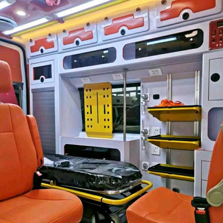 姜堰长途救护车护送病人租赁价格